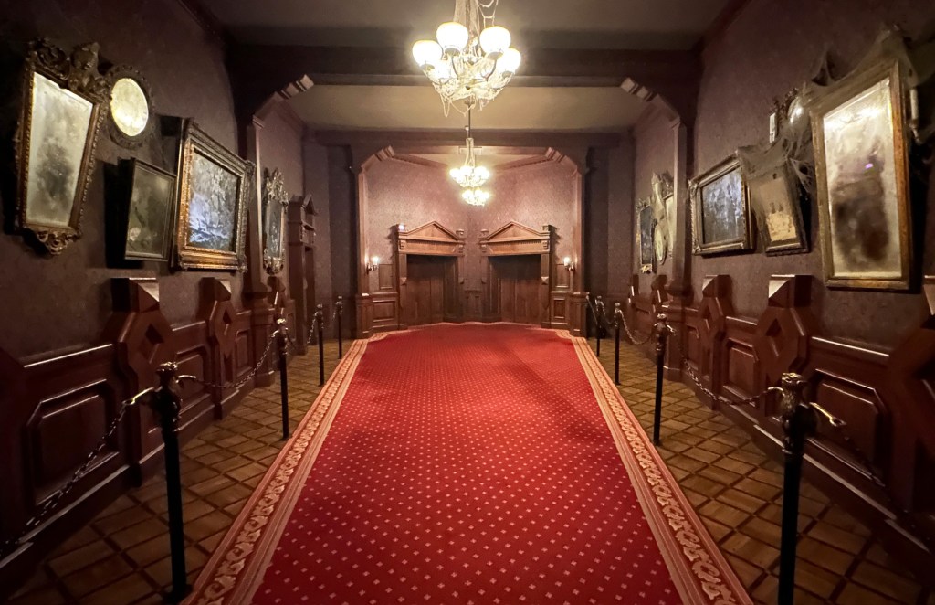 6 Disneyland Paris secrets we think you should&nbsp;know