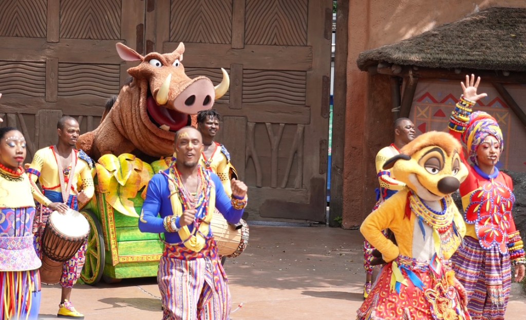 Timon, Pumbaa and dancers in Adventureland at Disneyland Paris, for Timon's Matadance
