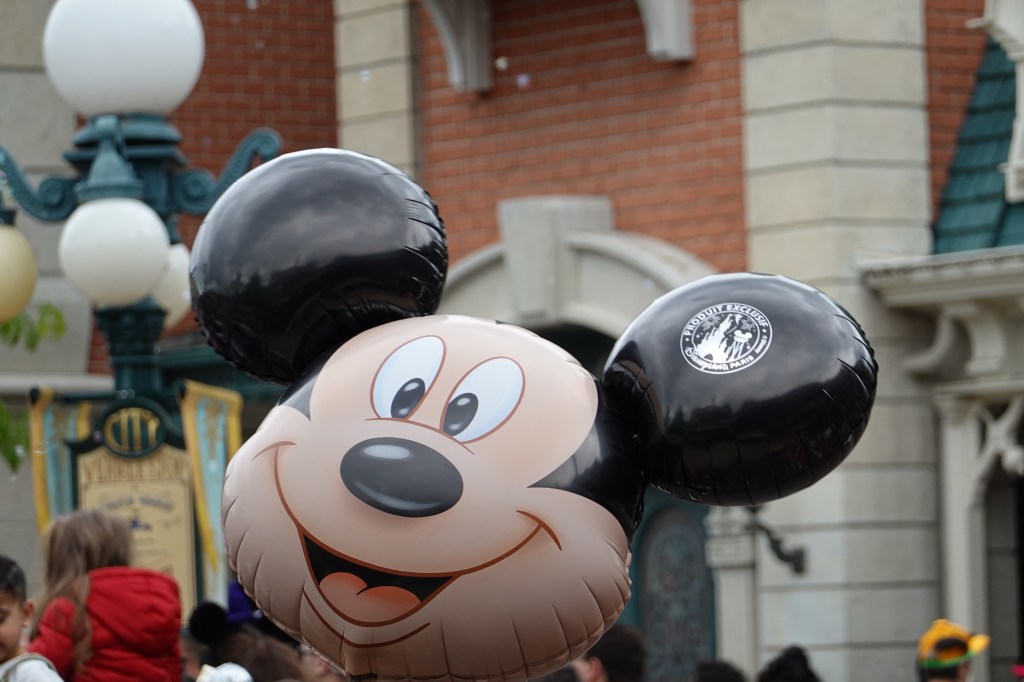 Mickey balloon