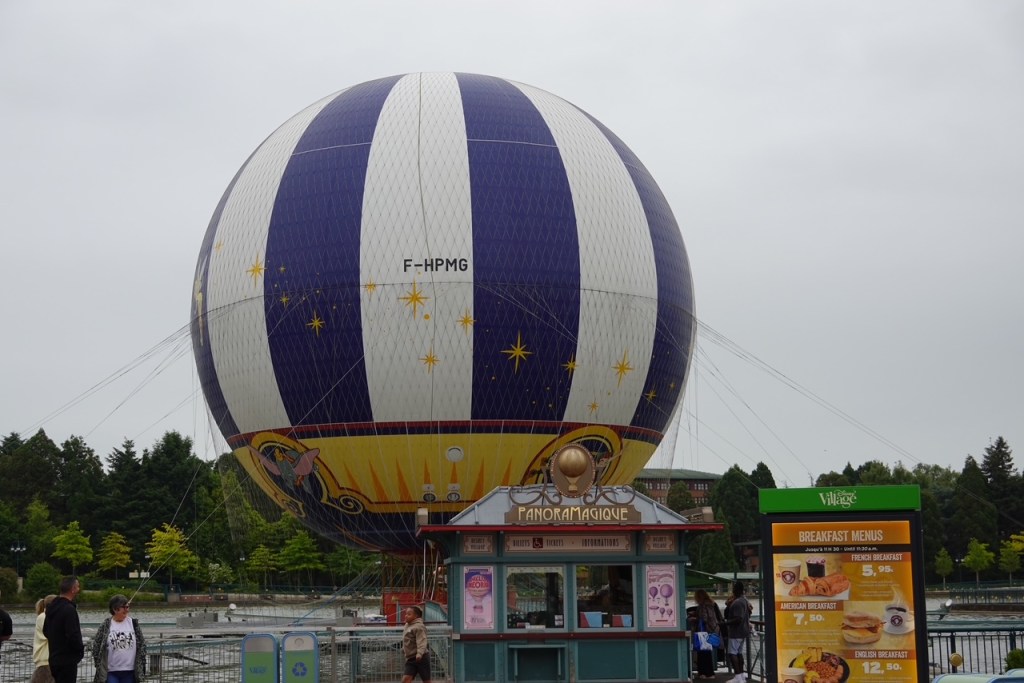 Air balloon Panoramagique tied down at Disneyland Paris