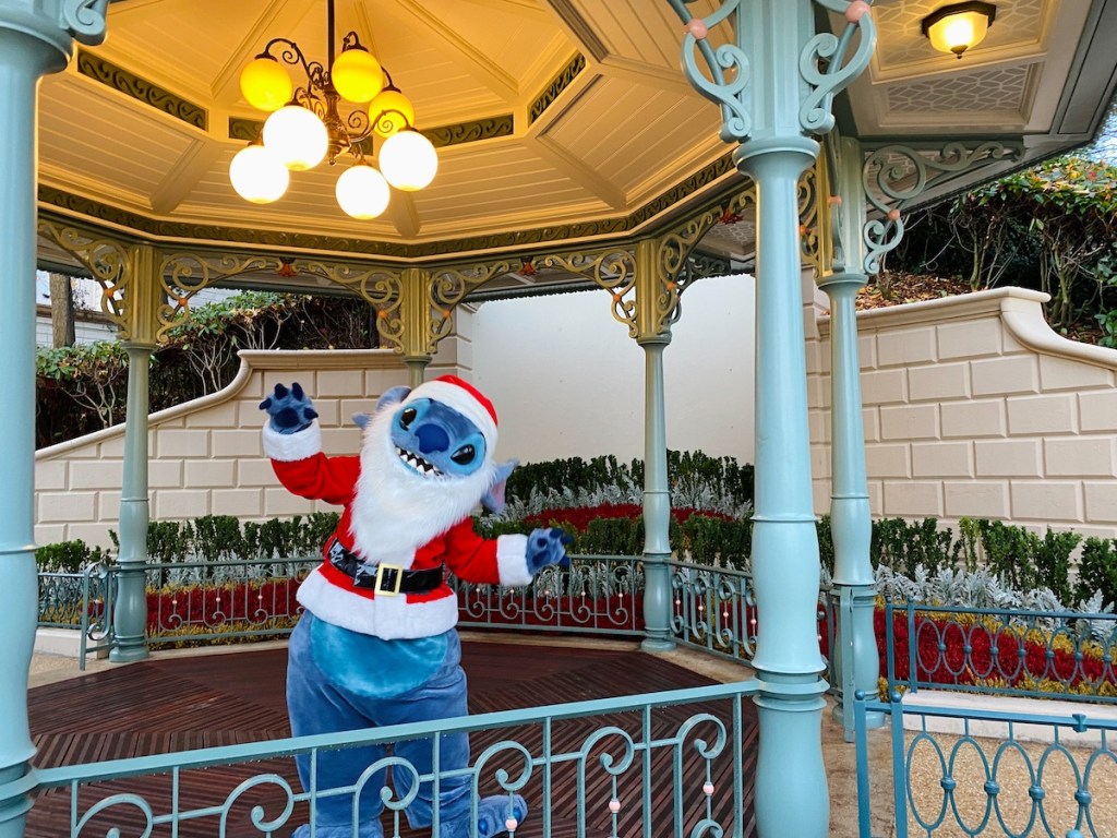 Stitch dressed as Father Christmas in Disneyland Paris