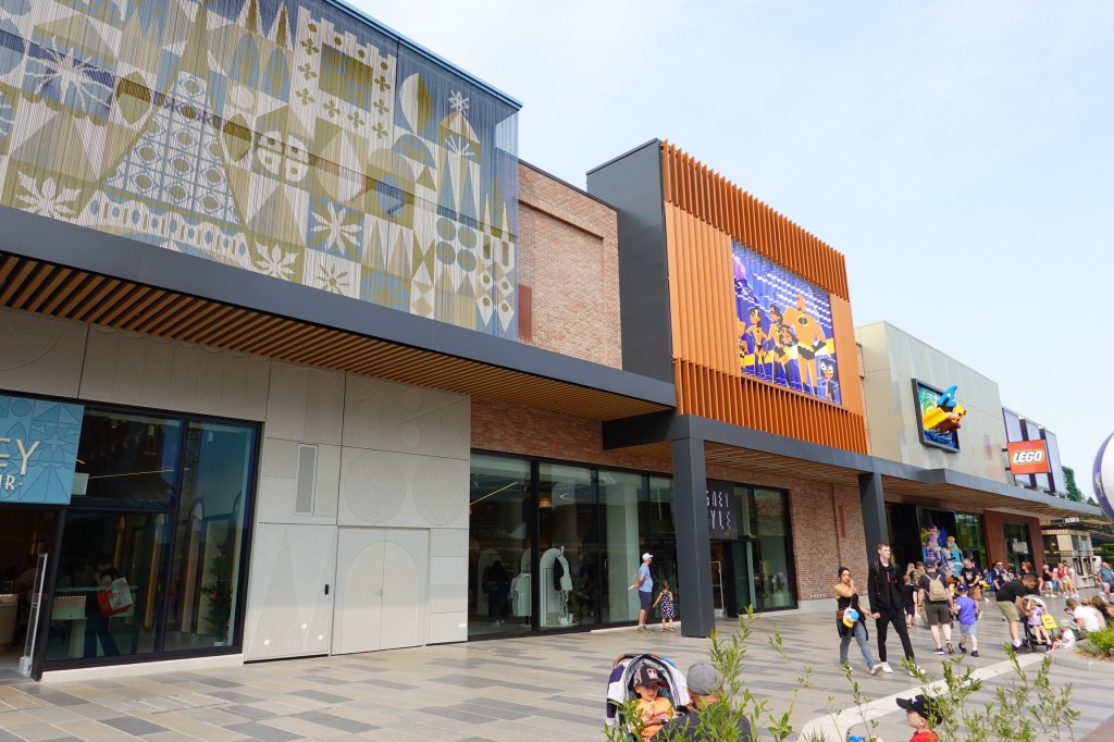 New shops in Disney Village in Disneyland Paris