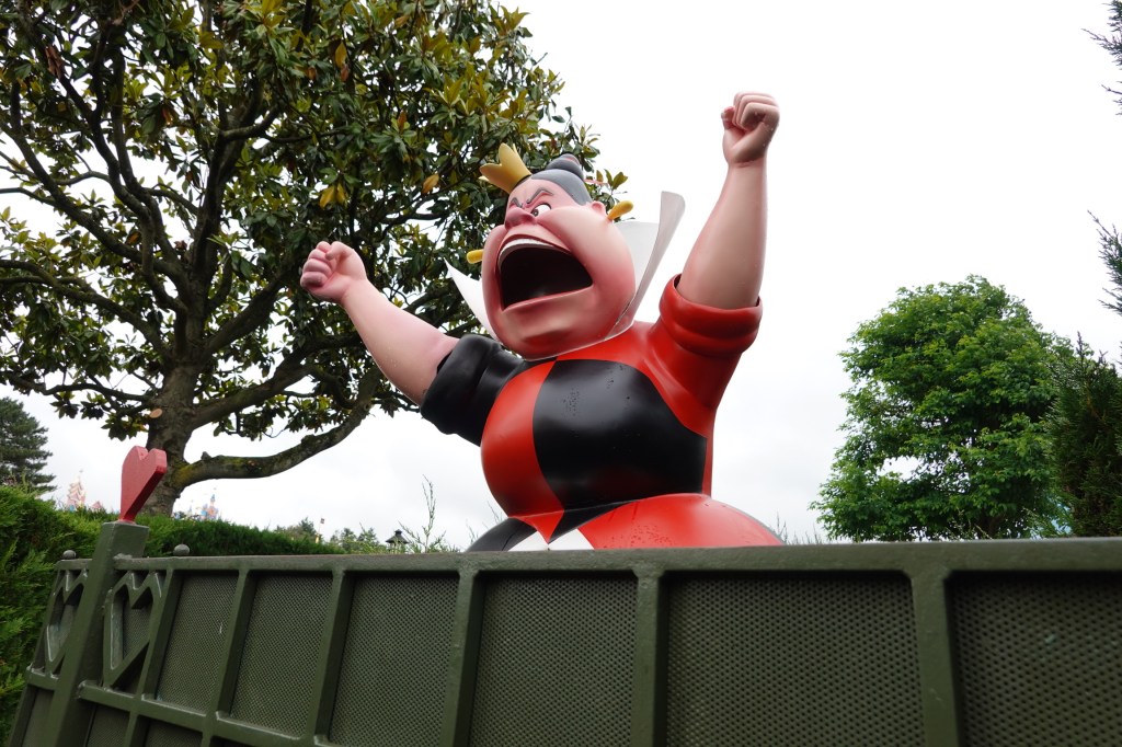 Queen of Hearts figure at Disneyland Paris