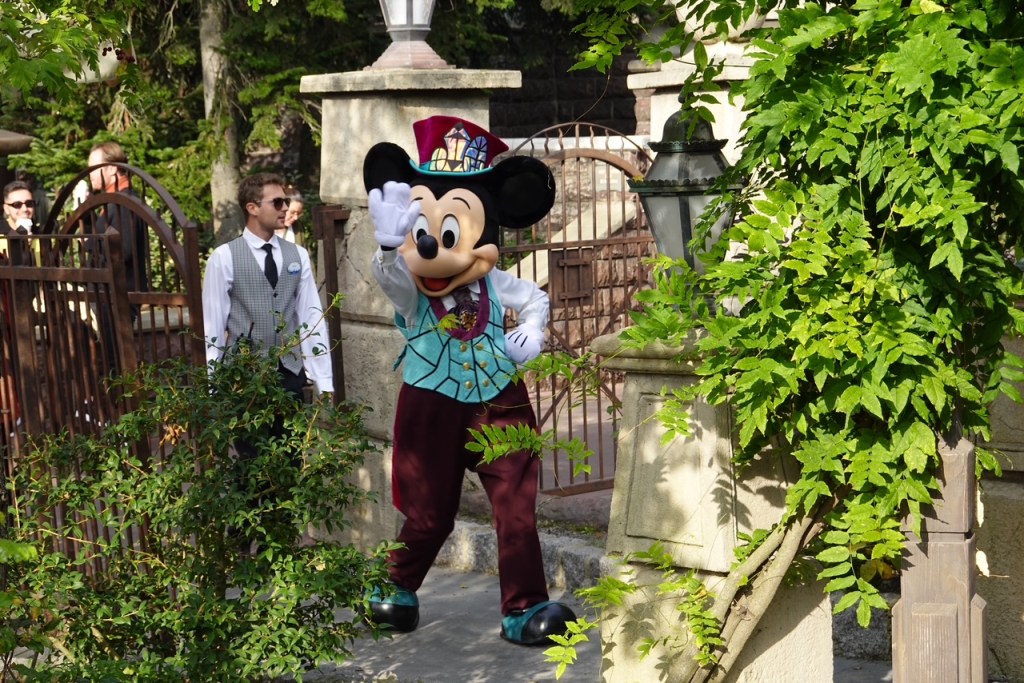 Disneyland Paris Cast Members&nbsp;101