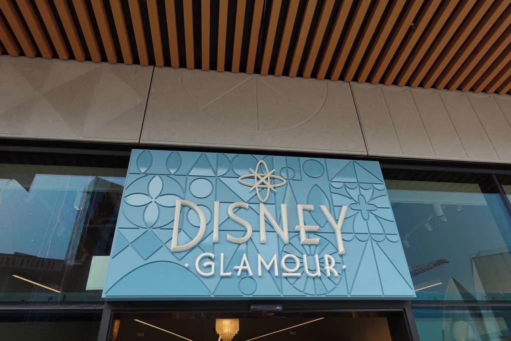 Sign for Disney Glamour store in Disneyland Paris