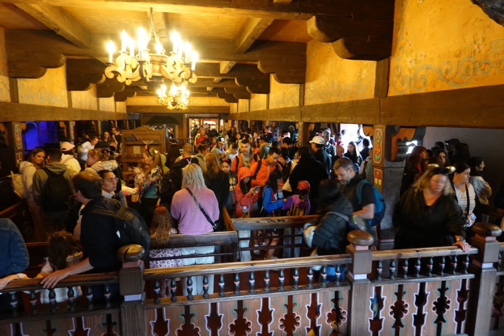 Queue for the Pinocchio ride at Disneyland Paris