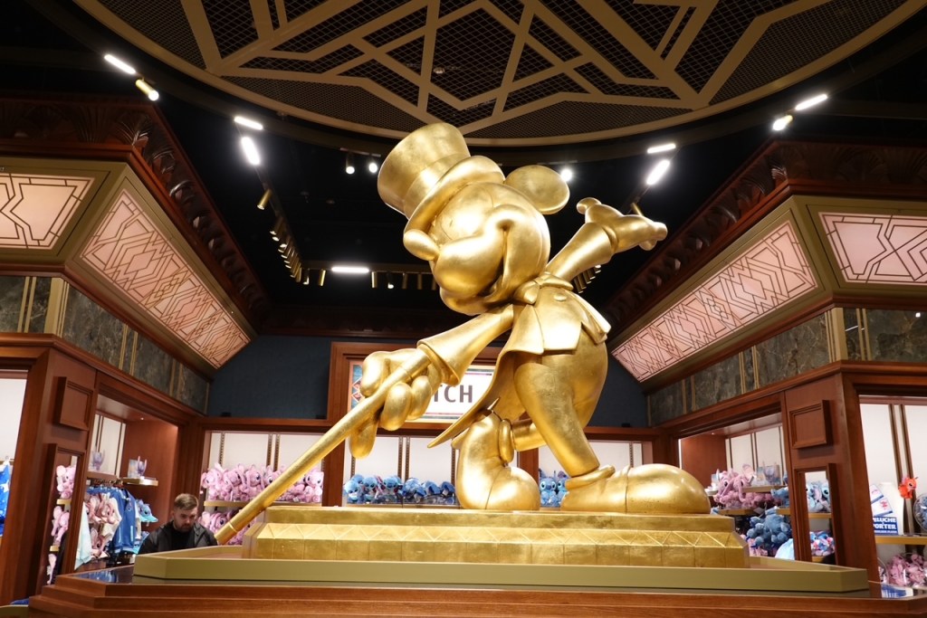 Where to buy popular Disney merchandise in Disneyland&nbsp;Paris