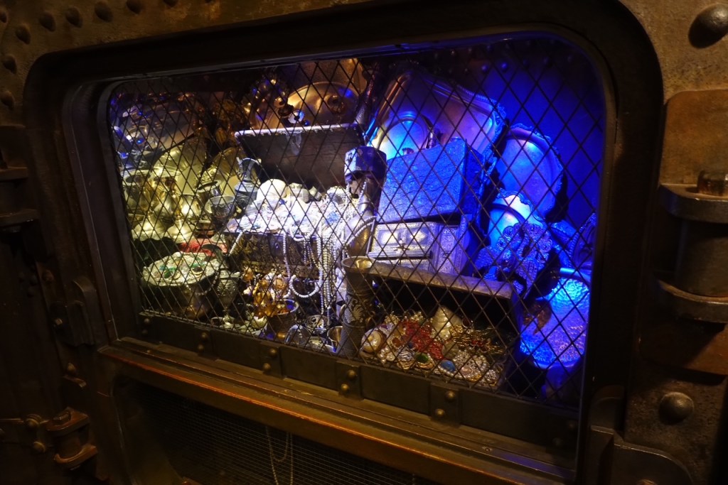 Treasure display in the Mysteries of the Nautilus in Disneyland Paris