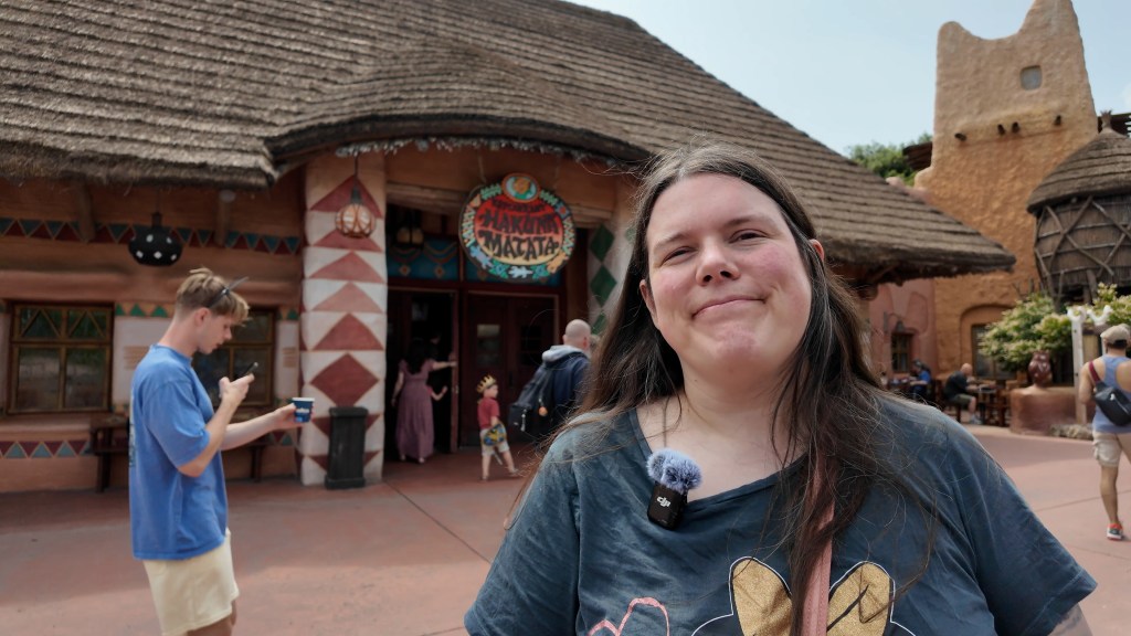 New video: Quick Disneyland Paris food review of Restaurant Hakuna Matata