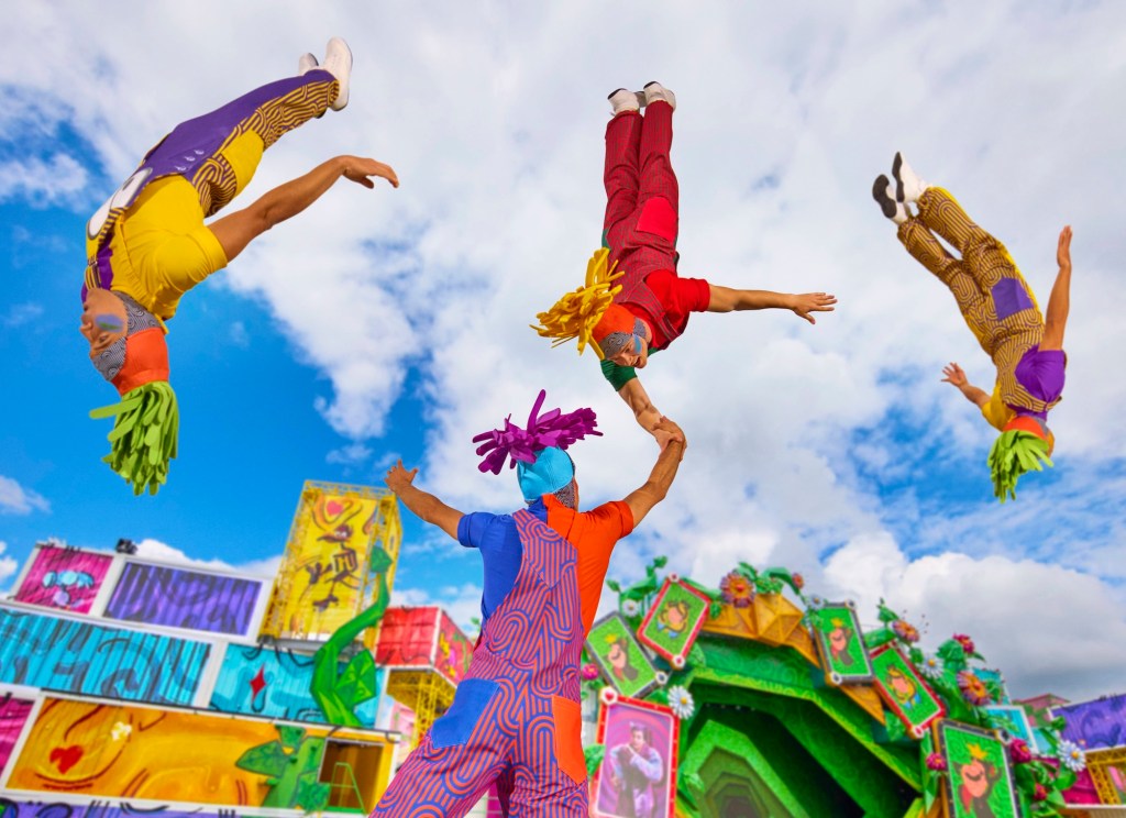 Stunt performers at Alice and the Queen of Hearts in Disneyland Paris