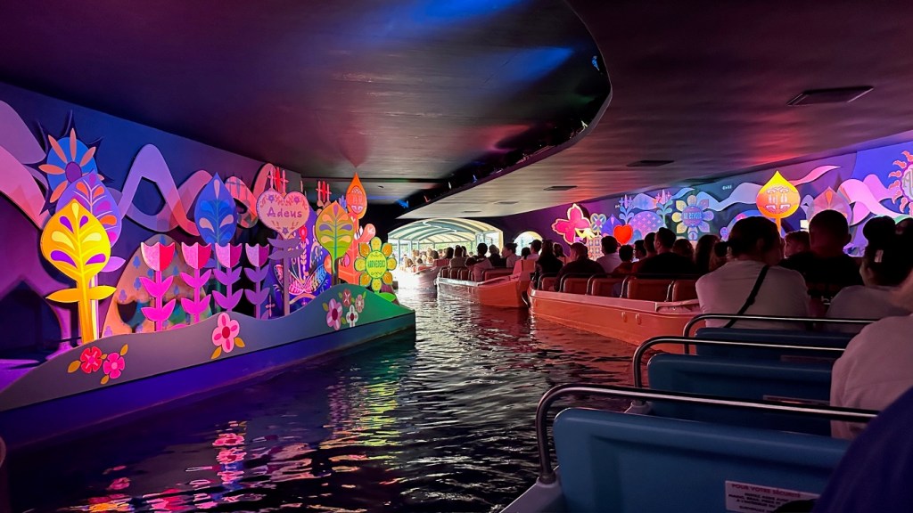 Boats in the final scene of It's a Small World in Disneyland Paris