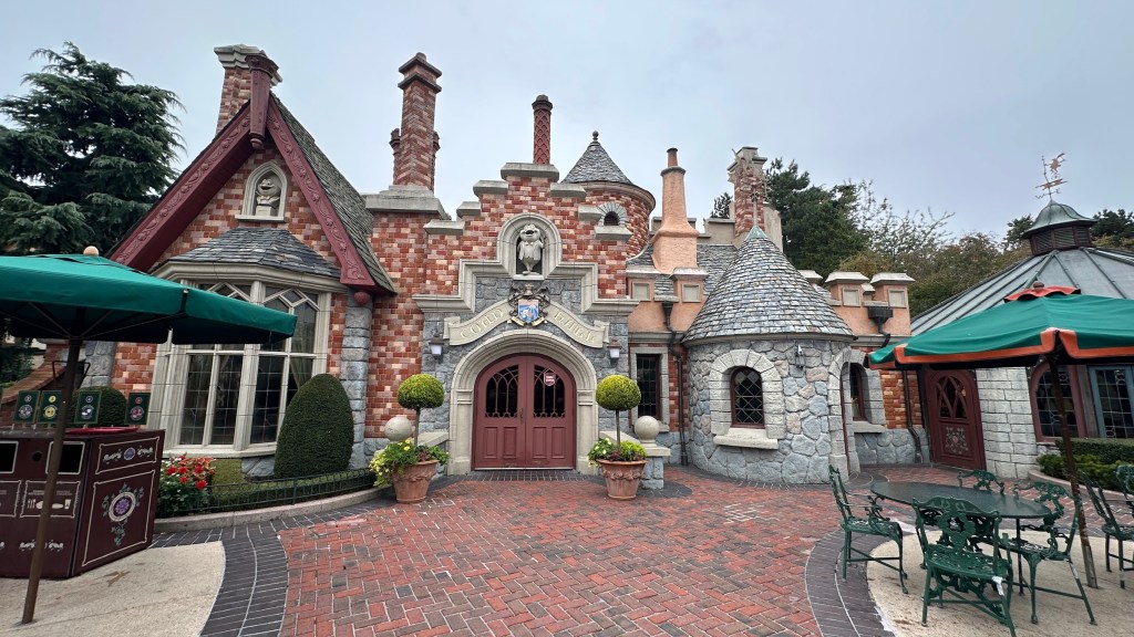 Toad Hall restaurant in Disneyland Paris