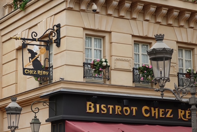 Sign for Bistrot Chez Rémy at Disneyland Paris