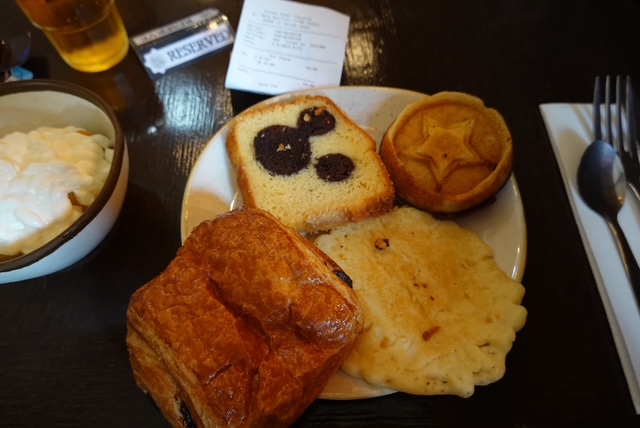 Breakfast items on a plate in Disneyland Paris
