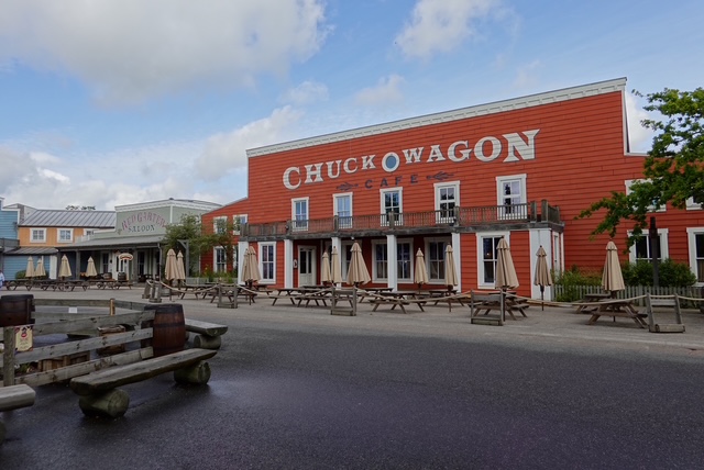 Chuckwagon restaurant at Hotel Cheyenne in Disneyland Paris